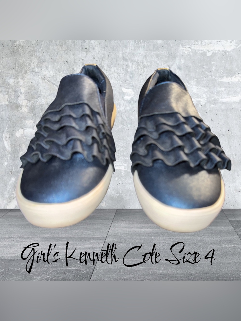 KENNETH COLE Kam Fashion Sneaker Big Girl’s Size 4 Navy Metallic Tiered Ruffle
